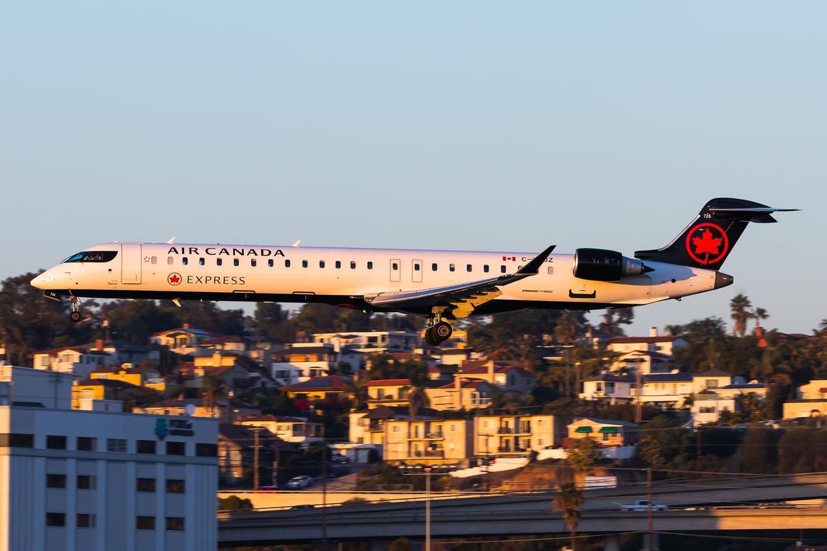 photo-of-Bombardier CRJ-900