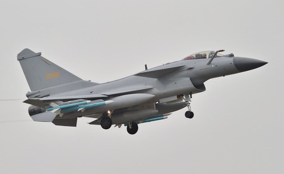 photo-of-Chengdu J-10